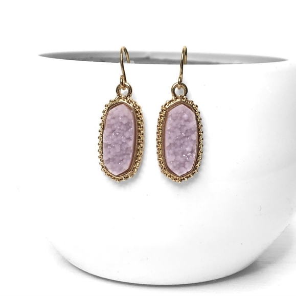 LAST PAIR of these Gorgeous Lavender and Gold Toned Dangle Fishhook Earrings - Picture 4 of 5